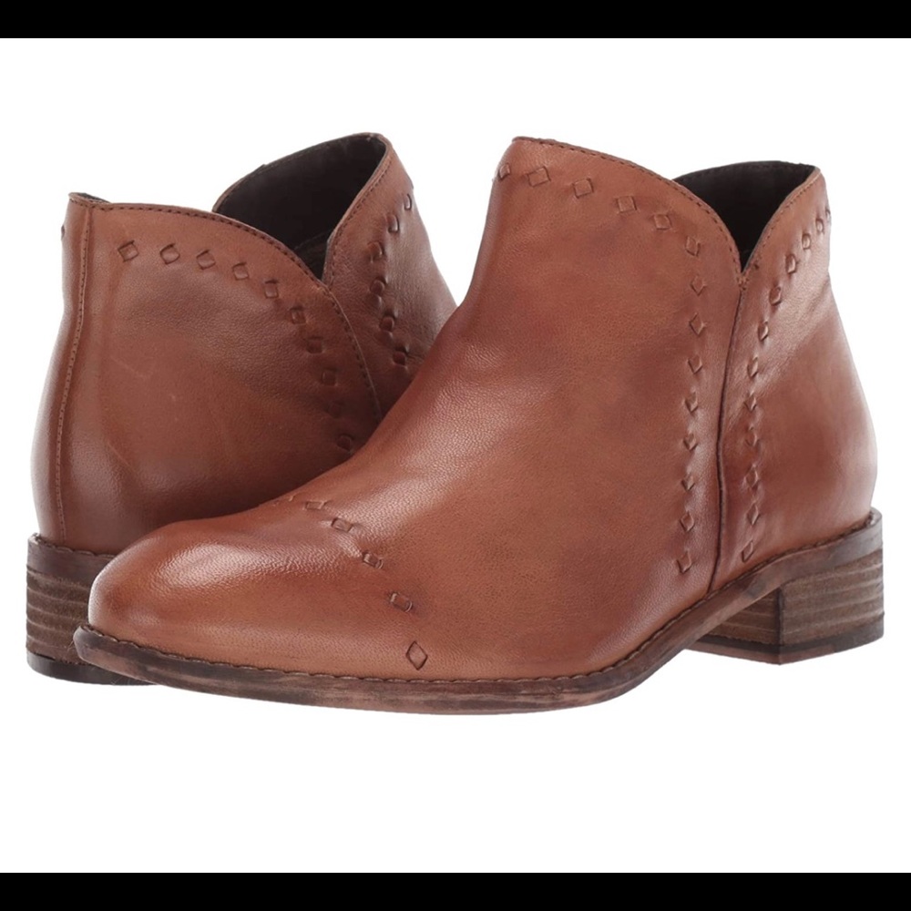 NWOT Skechers leather ankle boots - Picture 3 of 8